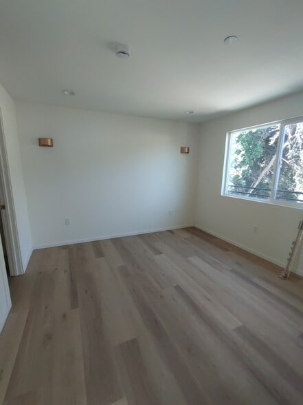 Building Photo - 3730 Tuller Ave