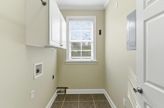 Building Photo - 44 Bridgefield Ct