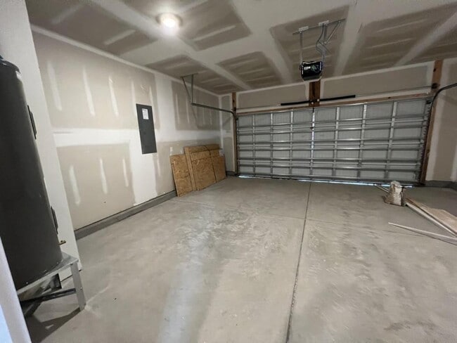Building Photo - 181 Kelsey Ct