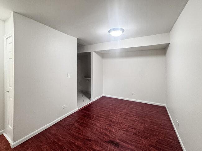 Building Photo - 1471 N Winslowe Dr