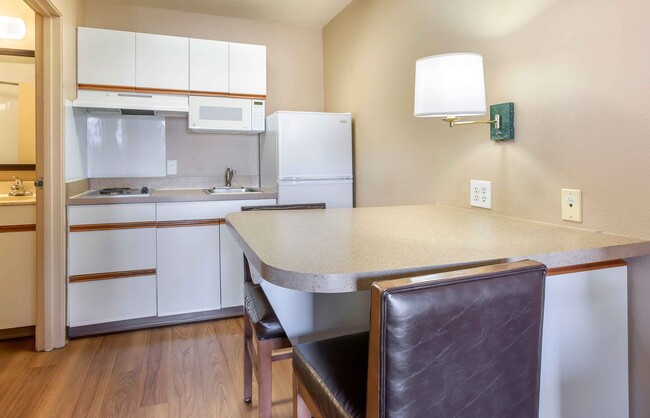 Building Photo - Furnished Studio-Phoenix - Mesa - West