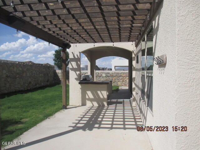 Building Photo - 1071 Iron Hill Ave