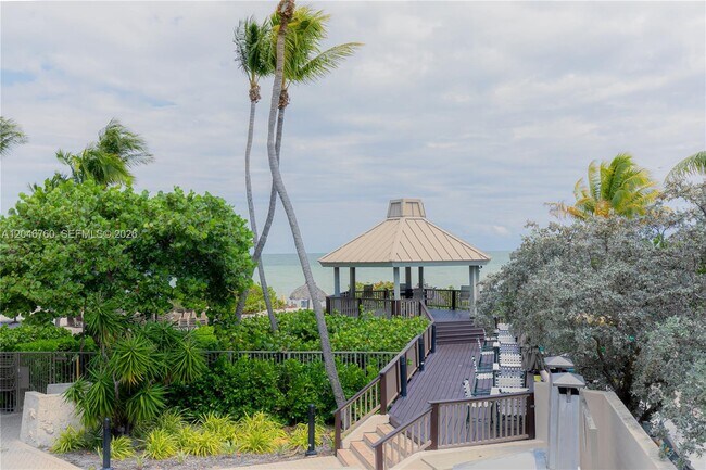 Building Photo - 1111 Crandon Blvd