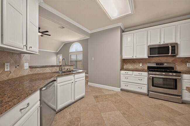 Building Photo - 12135 English Brook Cir