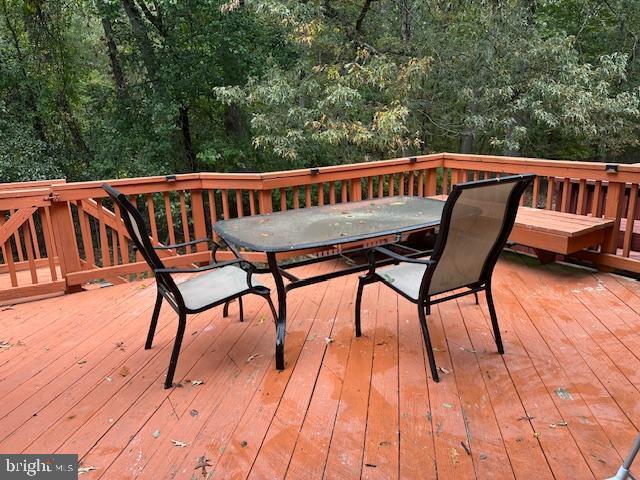 Building Photo - 2166 Commissary Cir