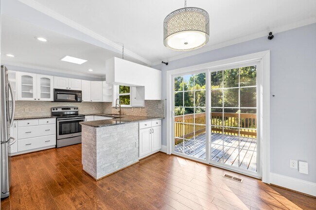 Building Photo - 3211 Winding Trail