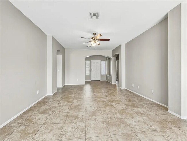 Building Photo - 1609 S 79th Ln