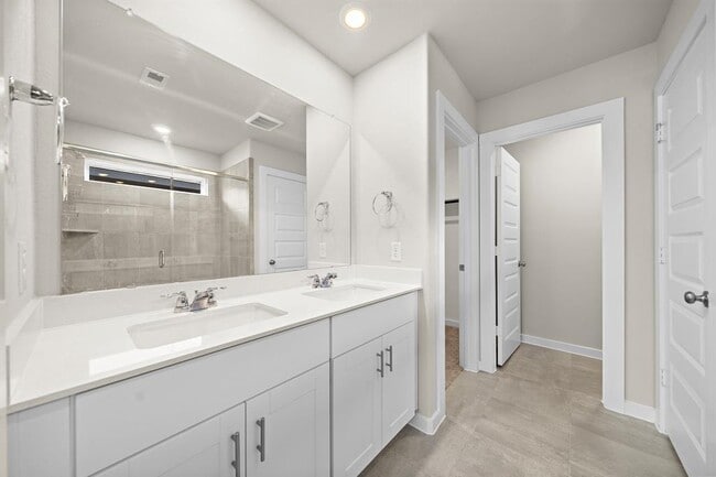 Building Photo - 5707 Madden Ln