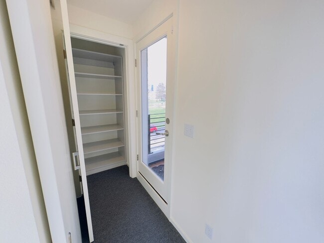 Building Photo - 3 Bedroom Central District Townhome w/ Garage, AC & Rooftop Deck