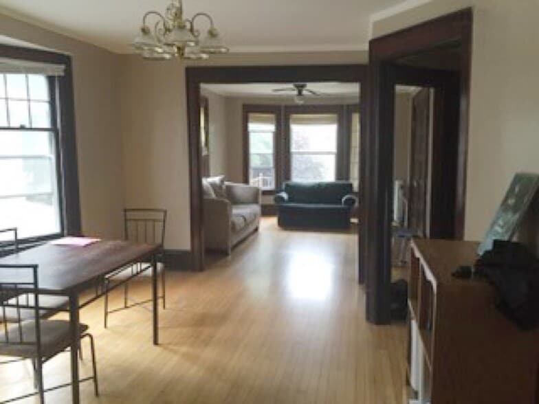 Building Photo - 2958 N Prospect Ave