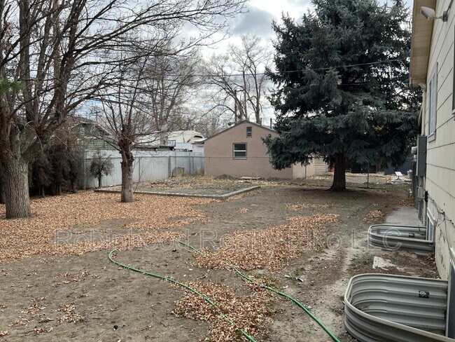 Building Photo - 786 Wilson Ave