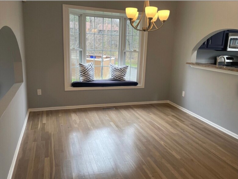 Building Photo - 173 Foxbridge Village Rd