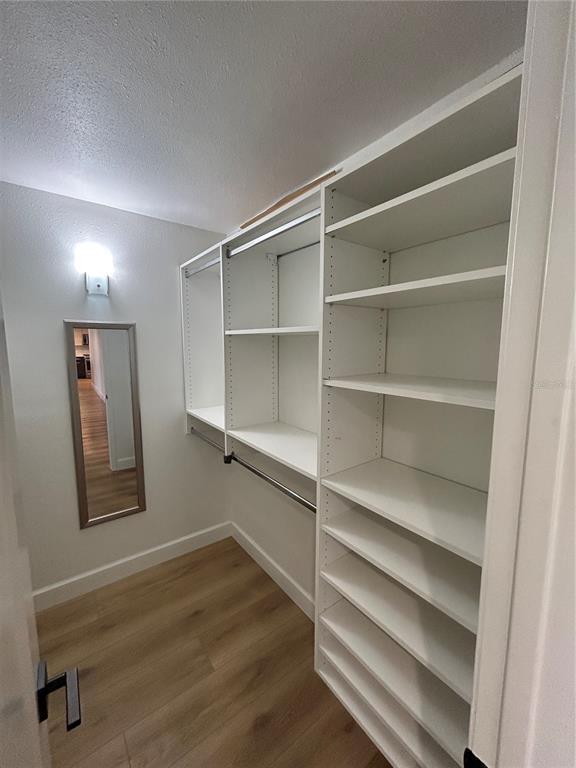 Building Photo - 6260 Kipps Colony Ct S