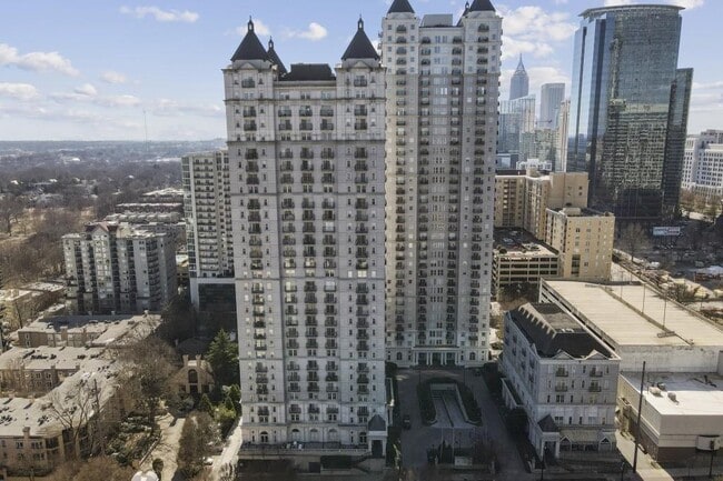 Building Photo - 195 14th St NE