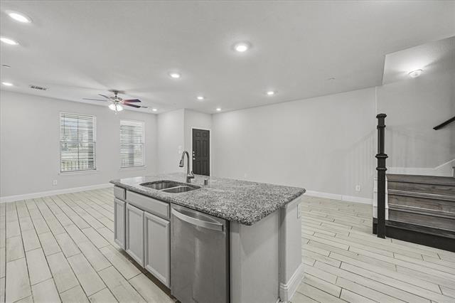 Building Photo - 7808 Manilla Dr