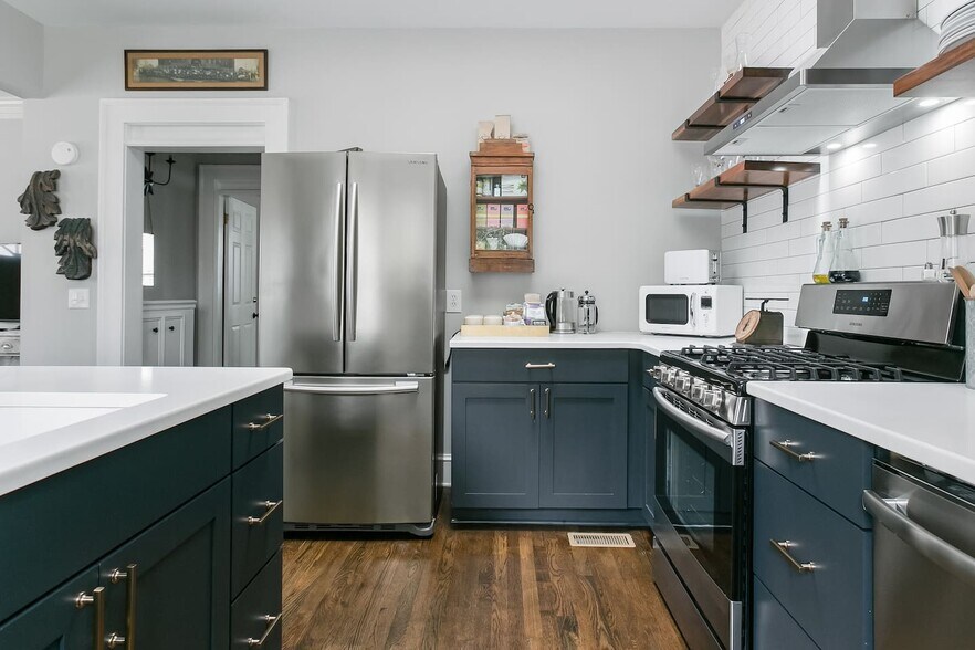 Building Photo - 1876 DeKalb Ave NE