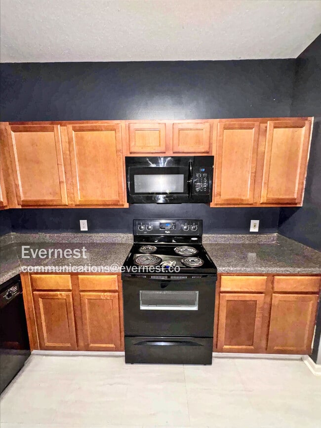 Building Photo - 7316 Bridlewood Ct