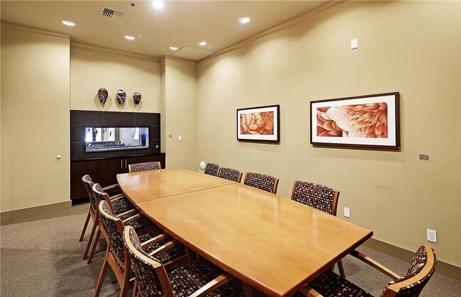 Building Photo - Stunning, Luxe Condo in Ballard! Two Beds ...
