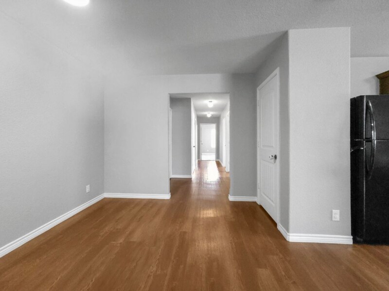 Building Photo - 511 Kacie Dr