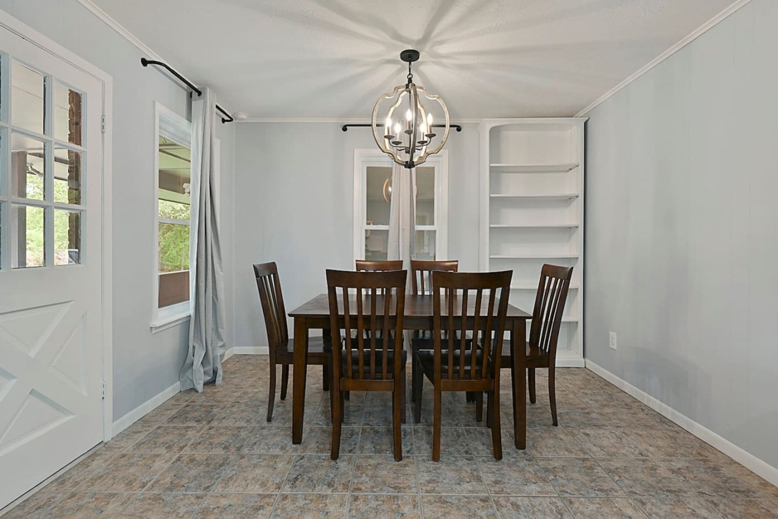 Building Photo - 1909 Langford St