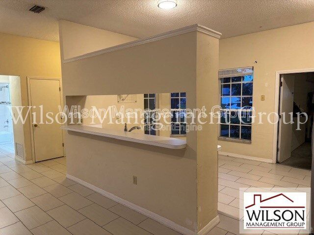 Building Photo - 12093 Blackheath Cir