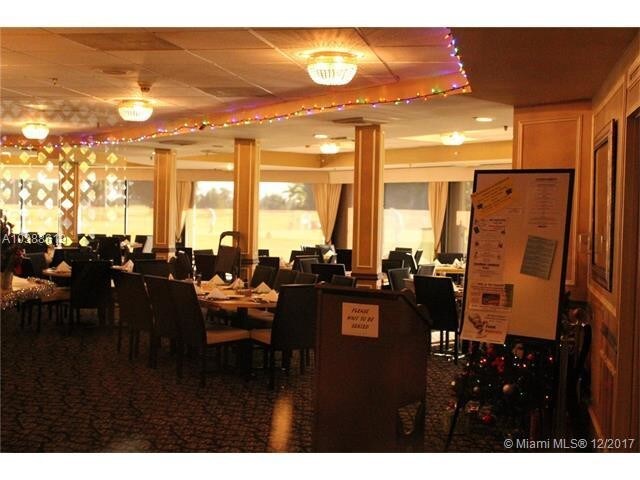 Building Photo - 361 S Hollybrook Dr