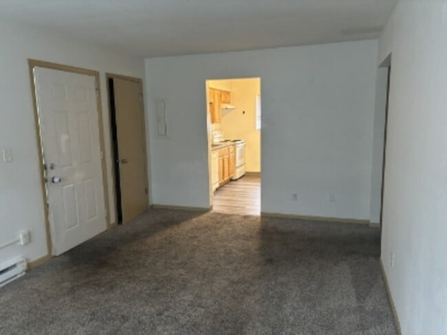 Building Photo - 110 Harbet Ave NW