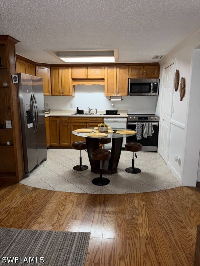 Building Photo - 5395 Treetops Dr