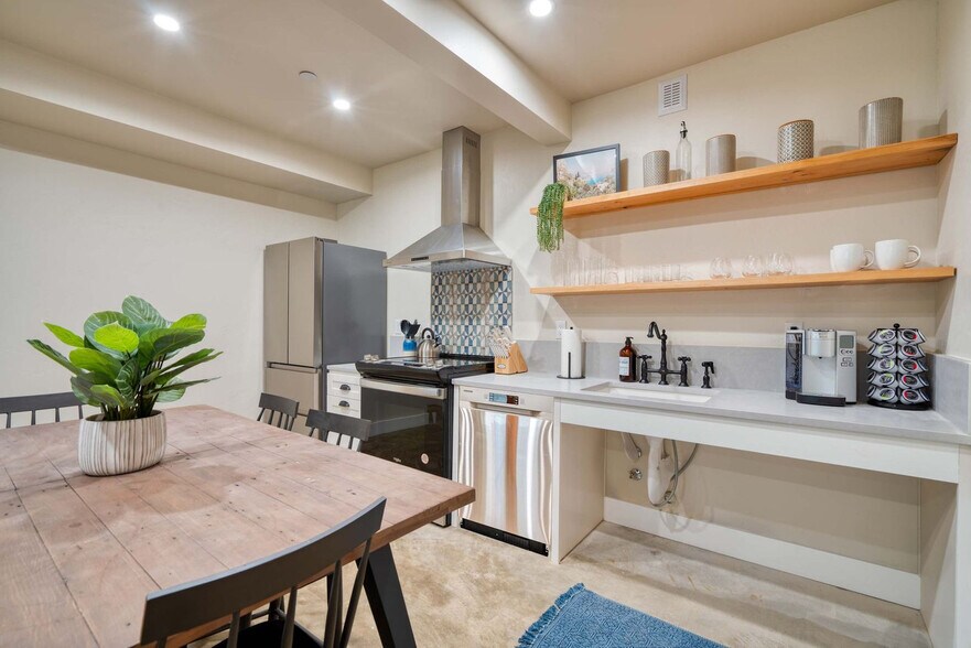 Building Photo - 4065 N Mississippi Ave