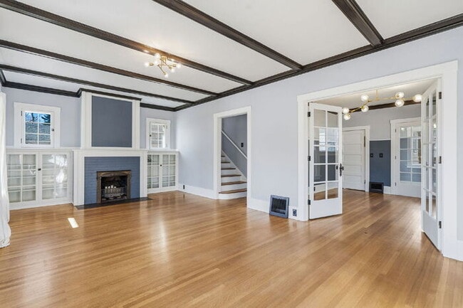 Building Photo - Rare Rental in Old North End with Private Yard & Garage