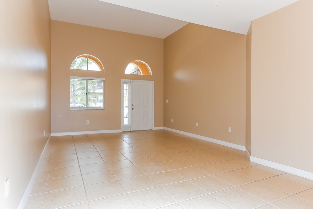 Building Photo - 1241 NE 41st Pl