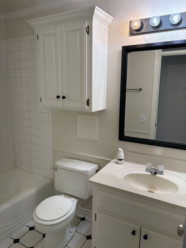 Building Photo - 4813 SE 89th Terrace