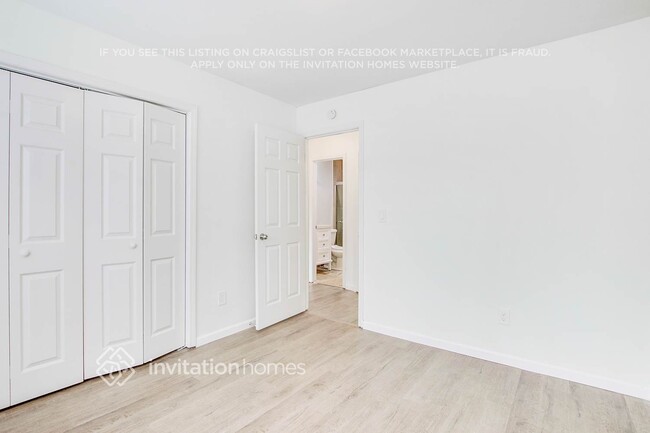 Building Photo - 2132 Panstone Dr SW