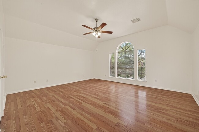 Building Photo - 16315 April Ridge Dr