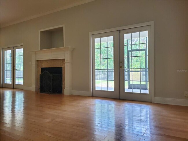 Building Photo - 2121 Fairfield Ave