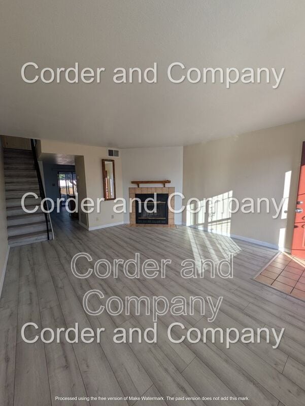 Building Photo - 3301 Monroe St NE