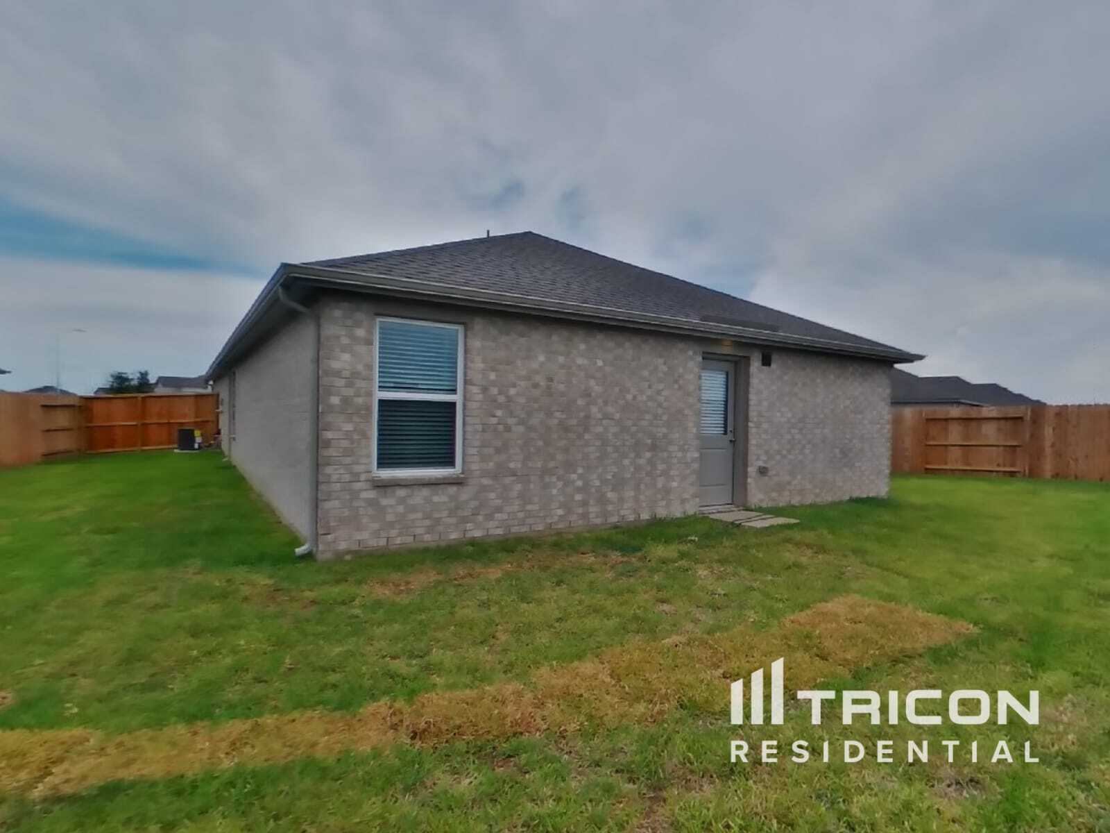 Building Photo - 3009 Dawn Sound Dr