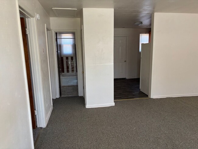 Building Photo - Affordable 2 Bedroom 1 Bathroom Rental