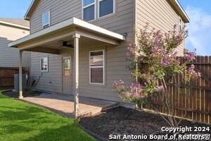Building Photo - 12041 Silver Lgt