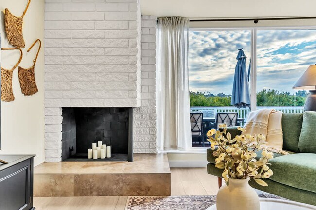 Building Photo - 4853 Twain Ave