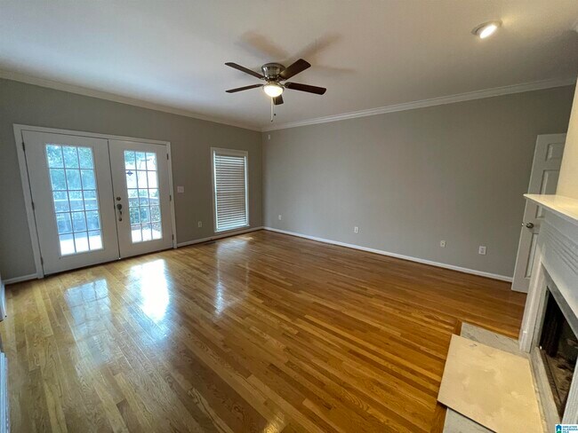 Building Photo - 1707 Columbiana Ln