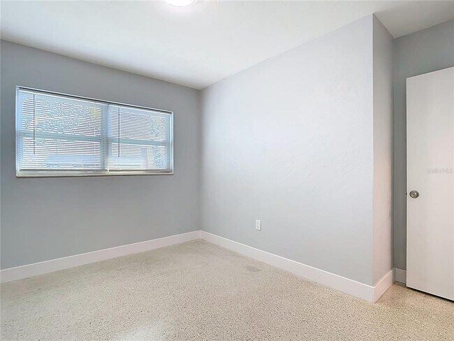 Building Photo - 6343 Talbot St