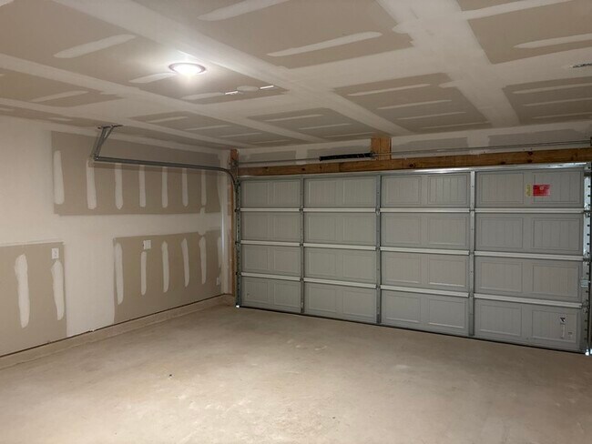Building Photo - Charming 4 beds 2 baths in San Antonio!