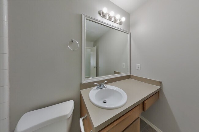 Building Photo - 1403 Glens Ferry Ln