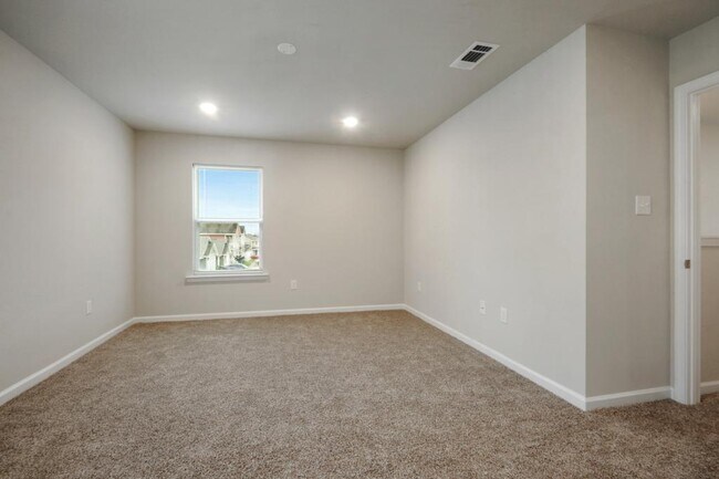 Building Photo - 2113 Toulouse St