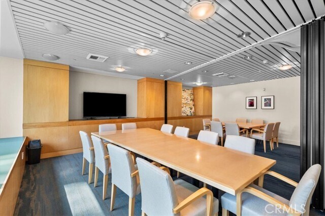 Building Photo - 13600 Marina Pointe Dr