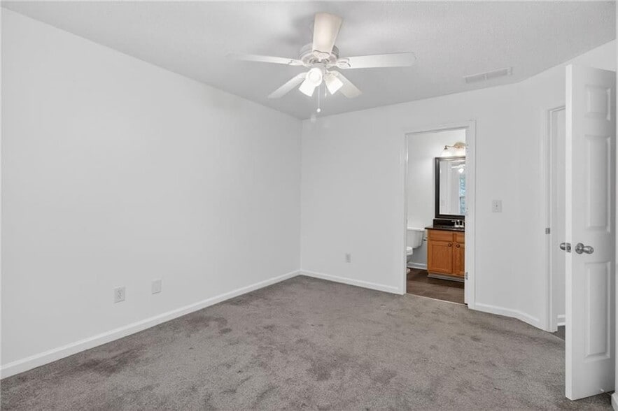 Building Photo - 275 Cottonwood Creek Cir