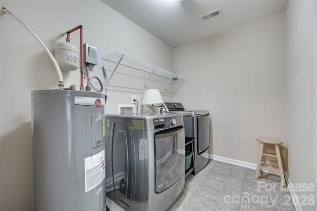 Building Photo - 1430 Harpers Inlet Dr