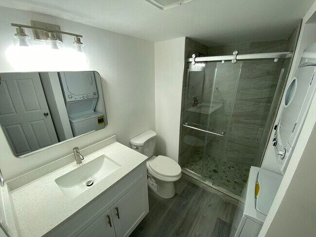 Building Photo - 21203 Largo Way