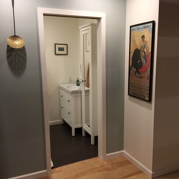 Building Photo - 1532 Southeast Ogden Street